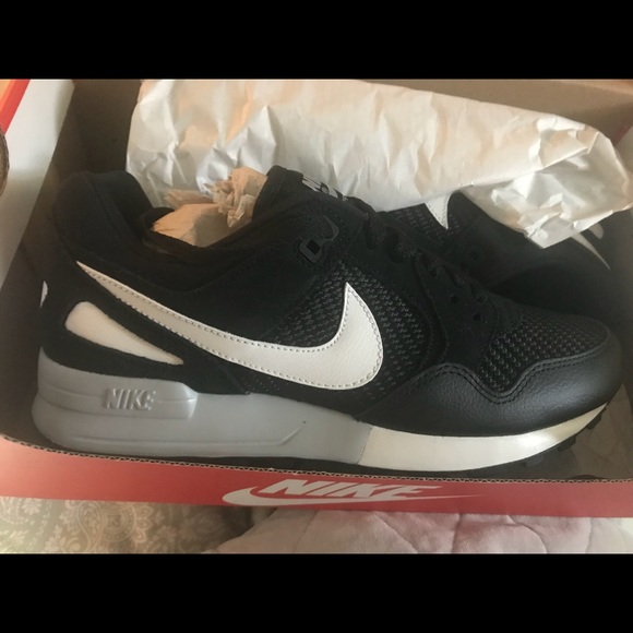 le scarpe nike w aria pegasus 89 brand nwt taglia 75 poshmark le scarpe nike w aria pegasus 89 brand nwt taglia 75 poshmark